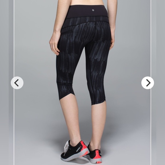 Lululemon Run: Top Speed Crop Size 6 - Picture 1 of 7